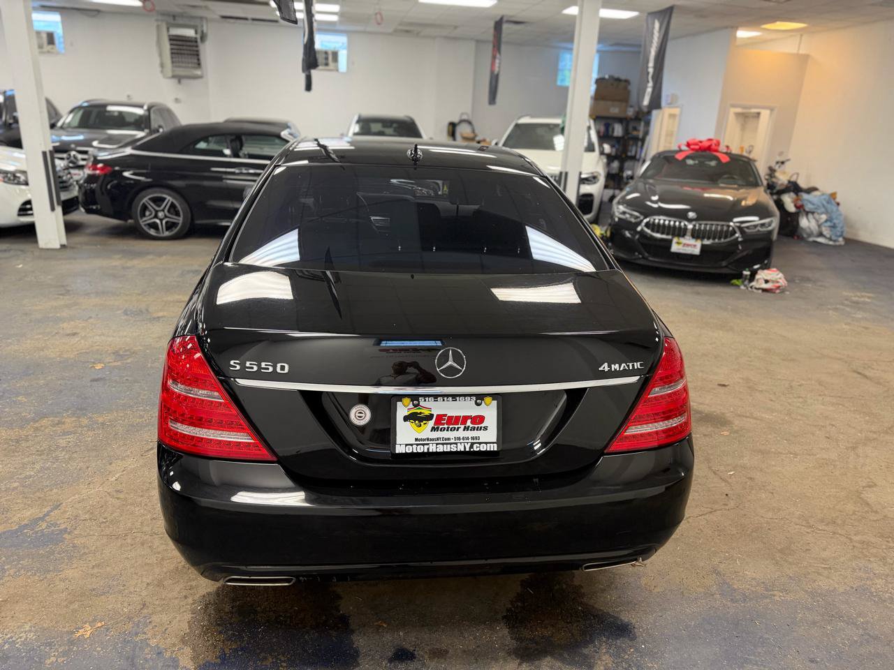Used 2010 Mercedes-Benz S 550 4MATIC image 11