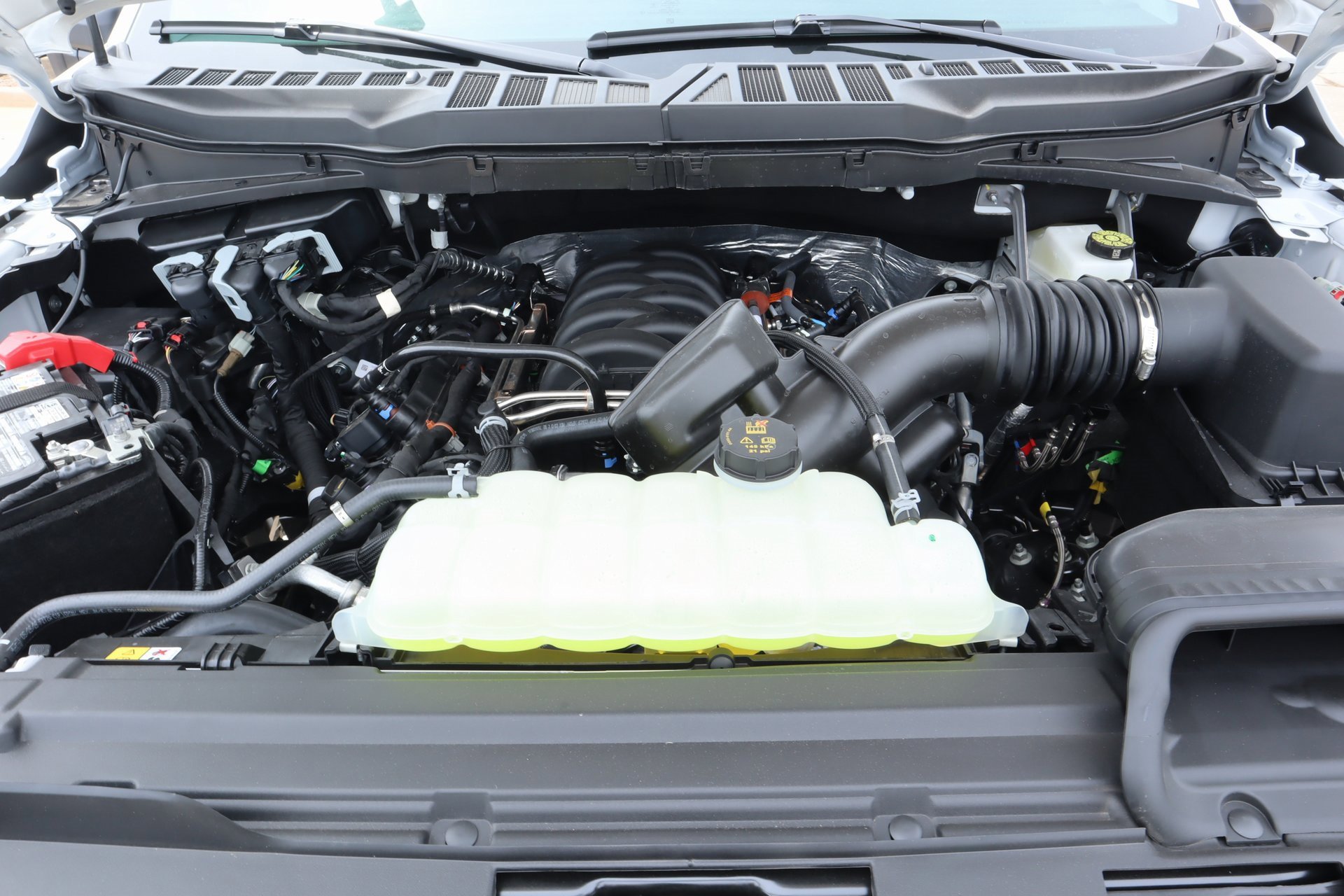 New 2025 Ford F150 XL w/ Equipment Group 103A High image 21