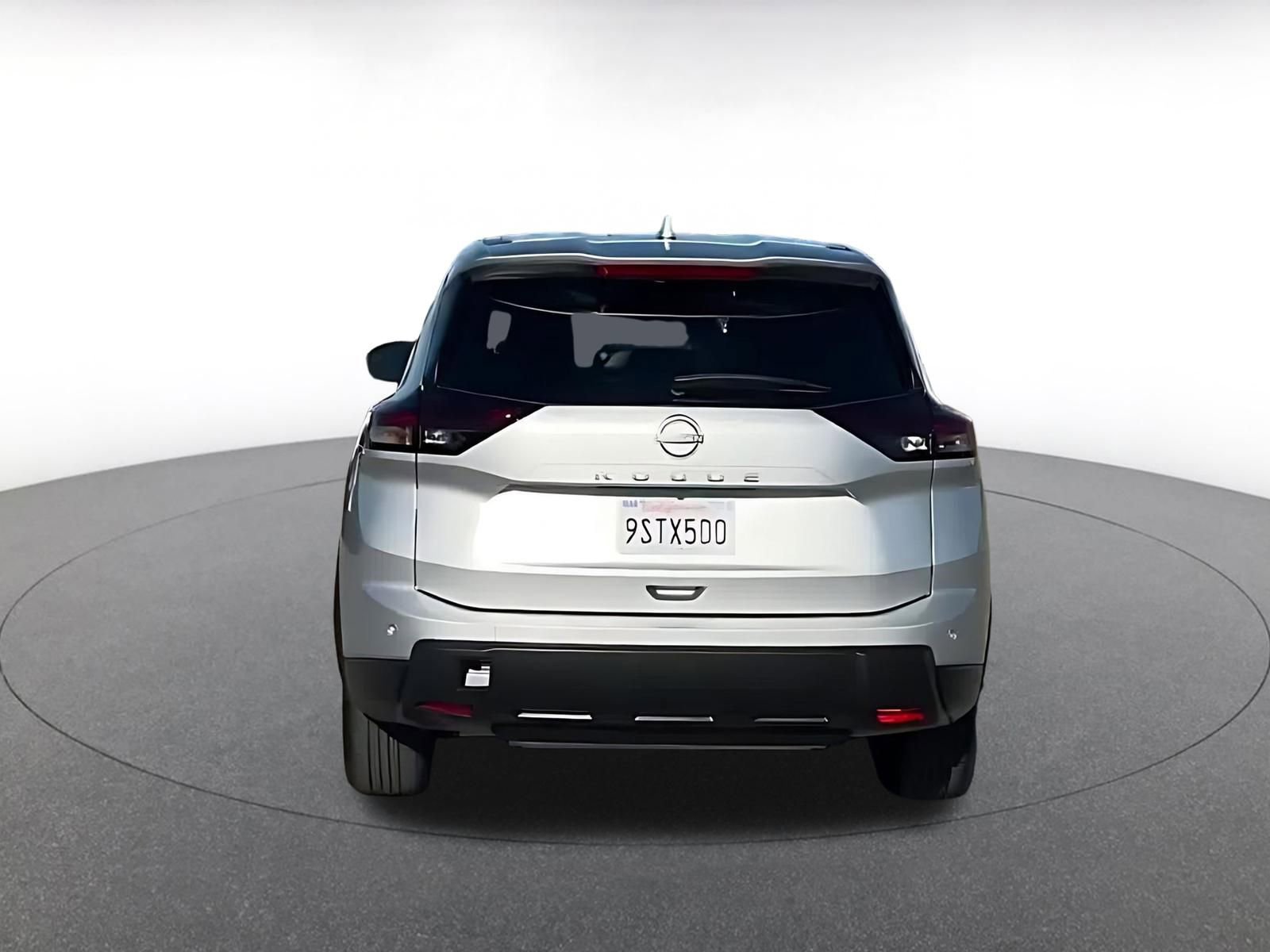 Used 2025 Nissan Rogue SV image 12