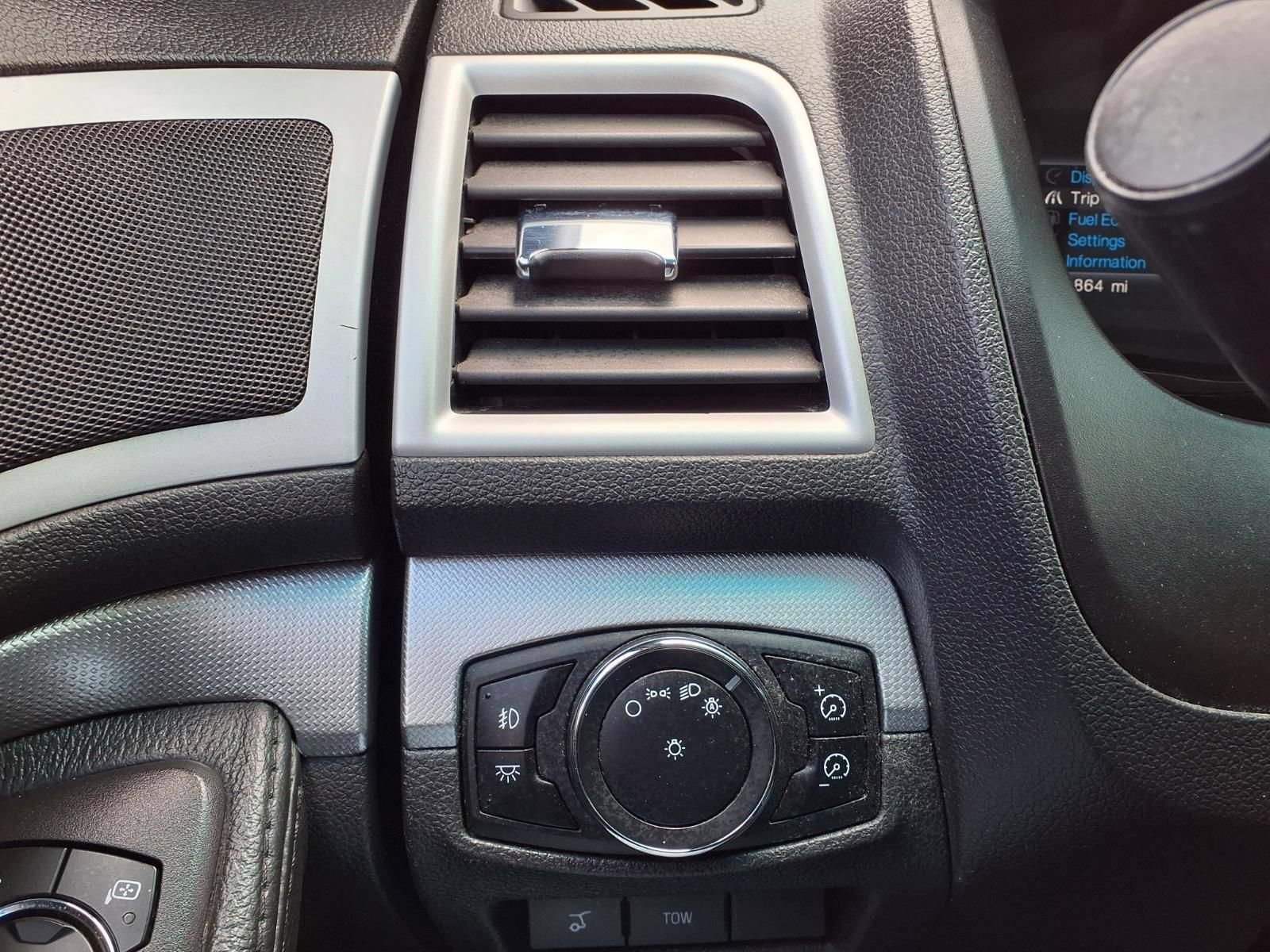 Used 2013 Ford Explorer XLT AWD/4WD image 26