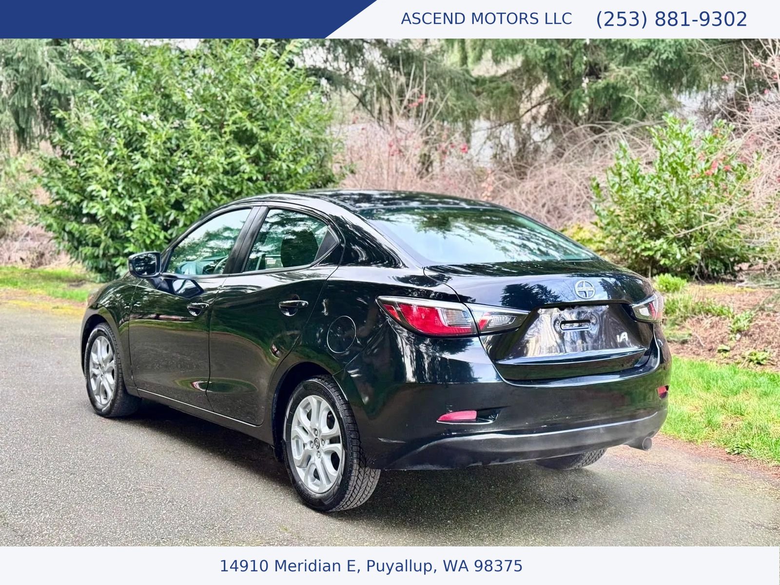 Used 2016 Scion iA image 3