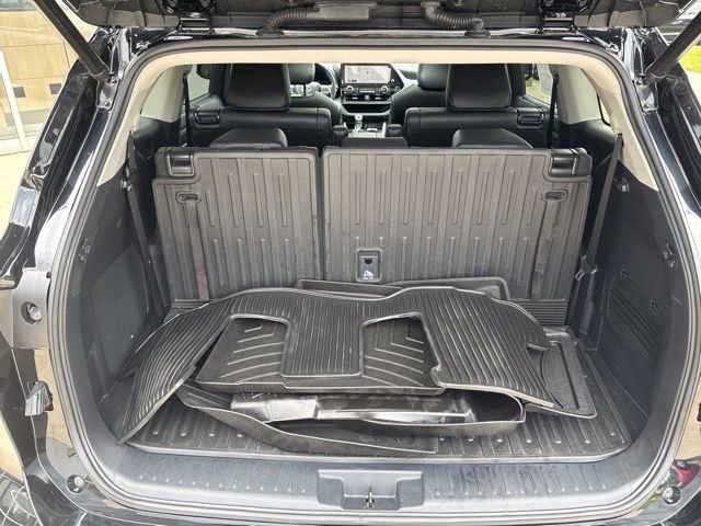Used 2023 Toyota Highlander Platinum AWD/4WD image 27