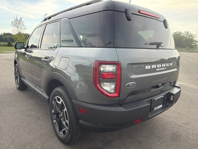 Used 2022 Ford Bronco Sport Outer Banks w/ Tech Package AWD/4WD image 12