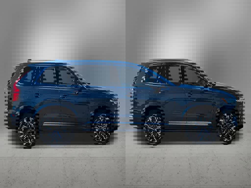 Used 2026 Volvo XC90 B6 Plus w/ Protection Package Premier image 6