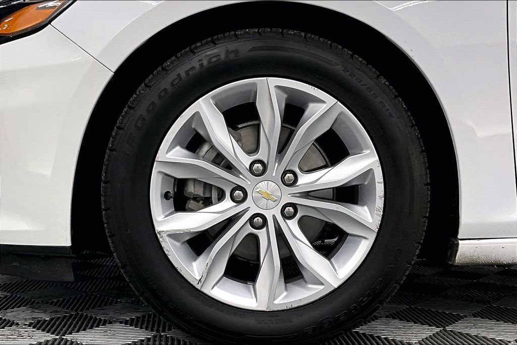 Used 2021 Chevrolet Malibu LT FWD image 8