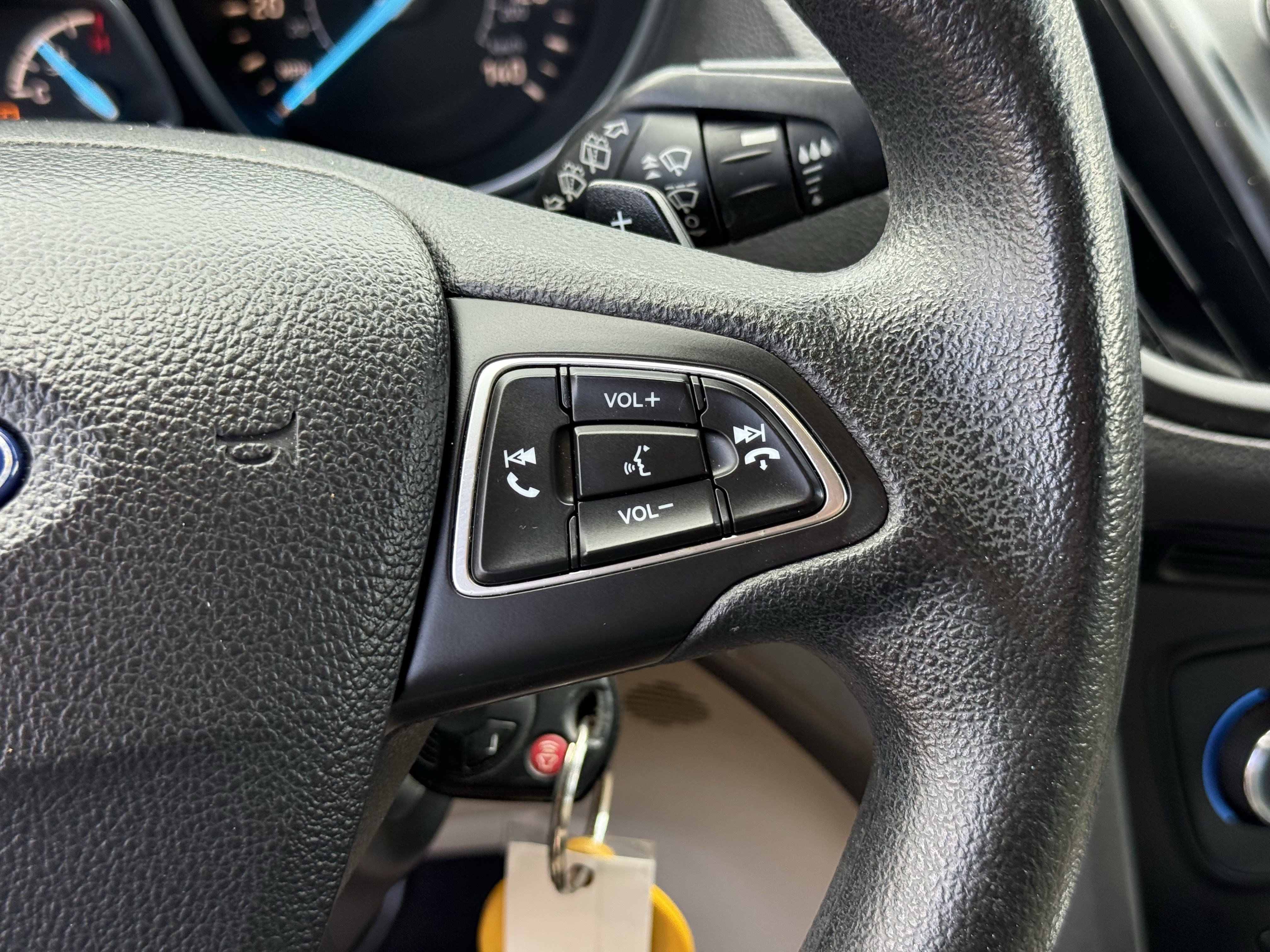 Used 2017 Ford Escape SE FWD image 17