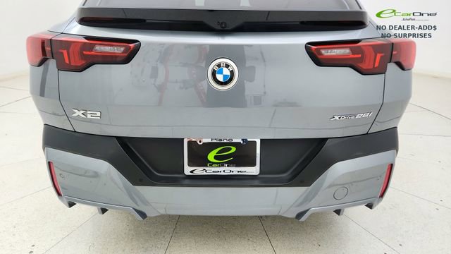 Used 2025 BMW X2 xDrive28i AWD/4WD image 12