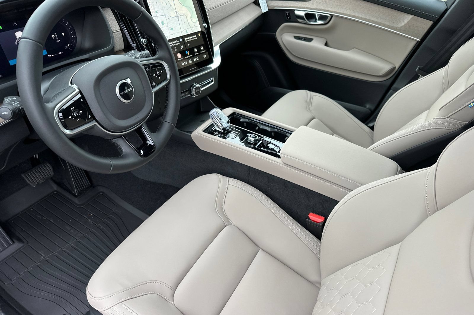 New 2026 Volvo XC90 B5 Core w/ Protection Package Premier AWD/4WD image 9