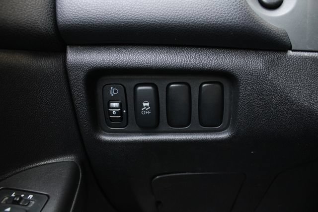 Used 2013 Mitsubishi Outlander Sport LE FWD image 7