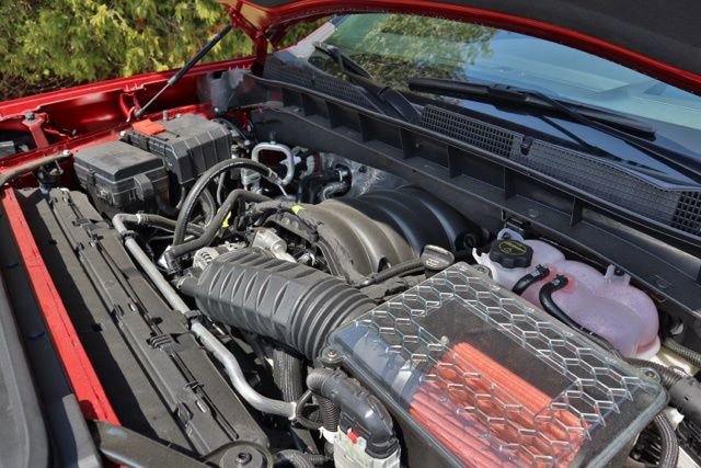 New 2026 GMC Sierra 1500 AT4 w/ Technology Package AWD/4WD image 15