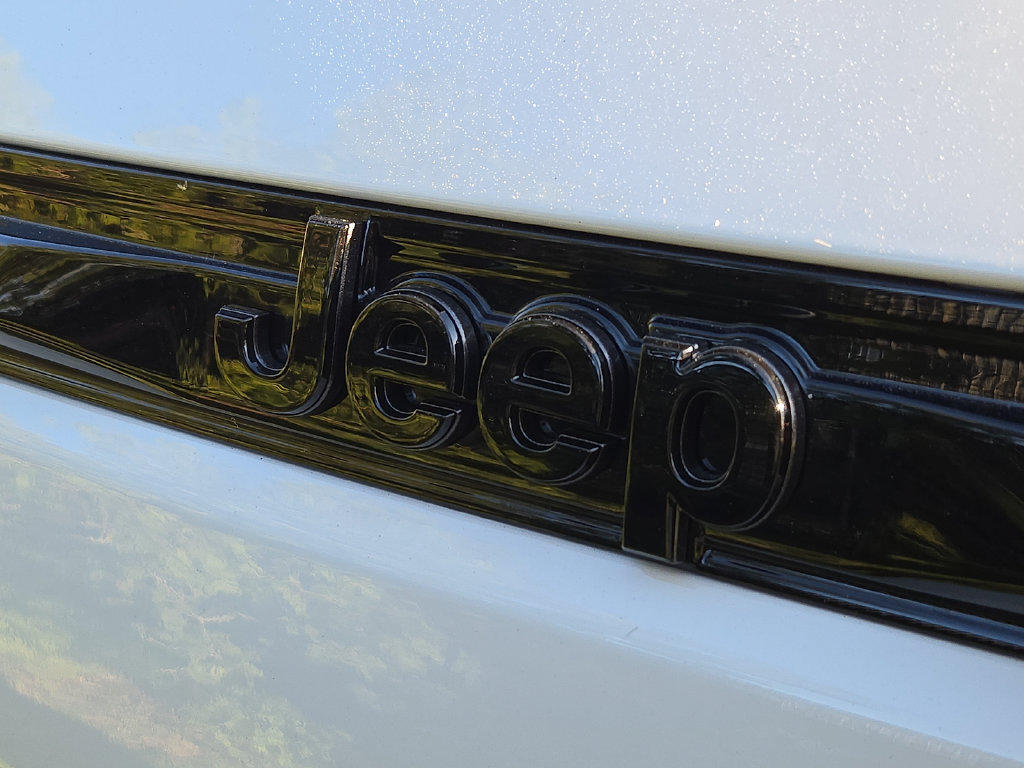 New 2026 Jeep Grand Cherokee Altitude AWD/4WD image 5