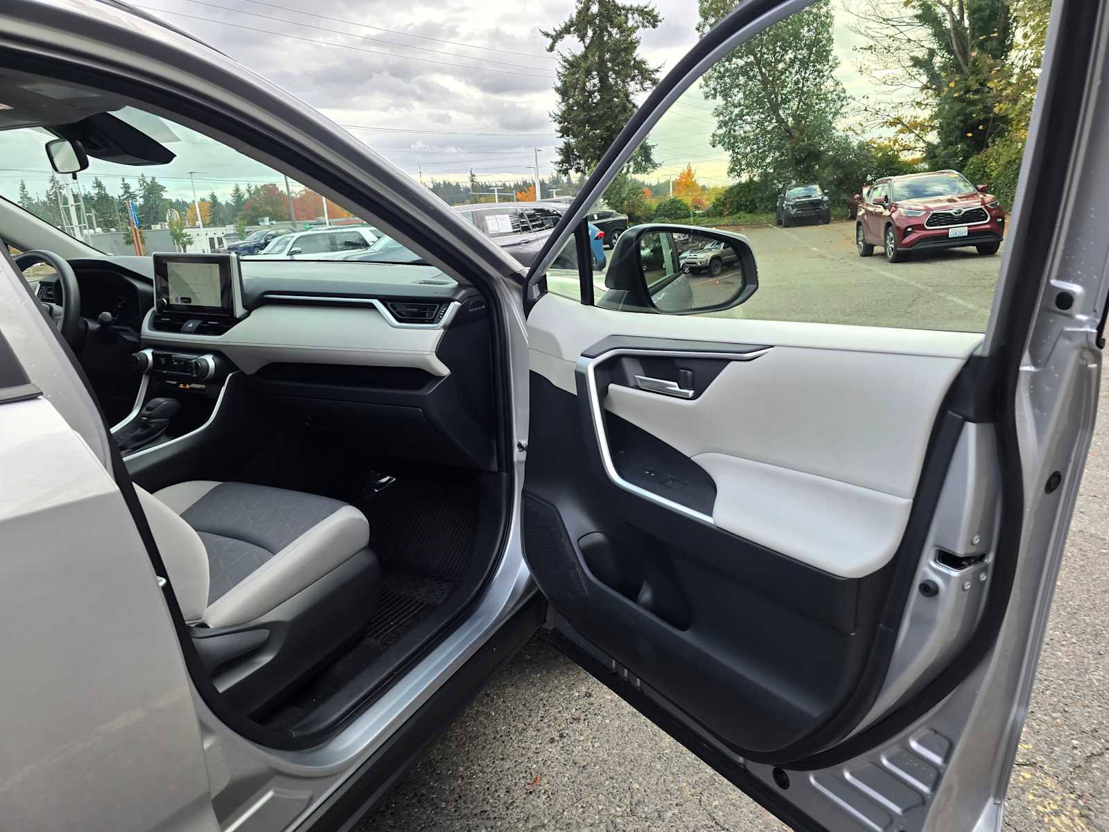 Certified 2025 Toyota RAV4 XLE image 10