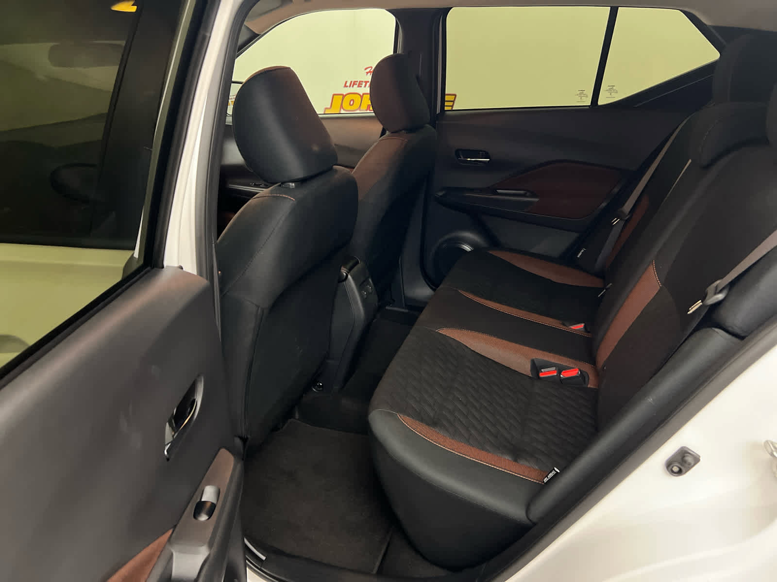 Used 2024 Nissan Kicks SR image 11