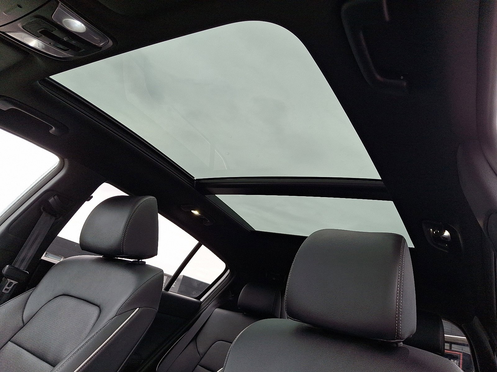 Used 2022 Kia Sportage SX image 15