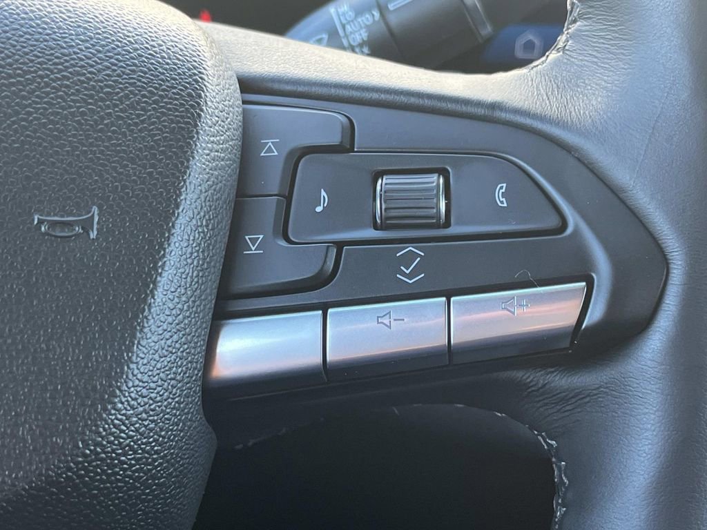 Certified 2025 Cadillac XT4 Premium Luxury w/ Technology Package image 30