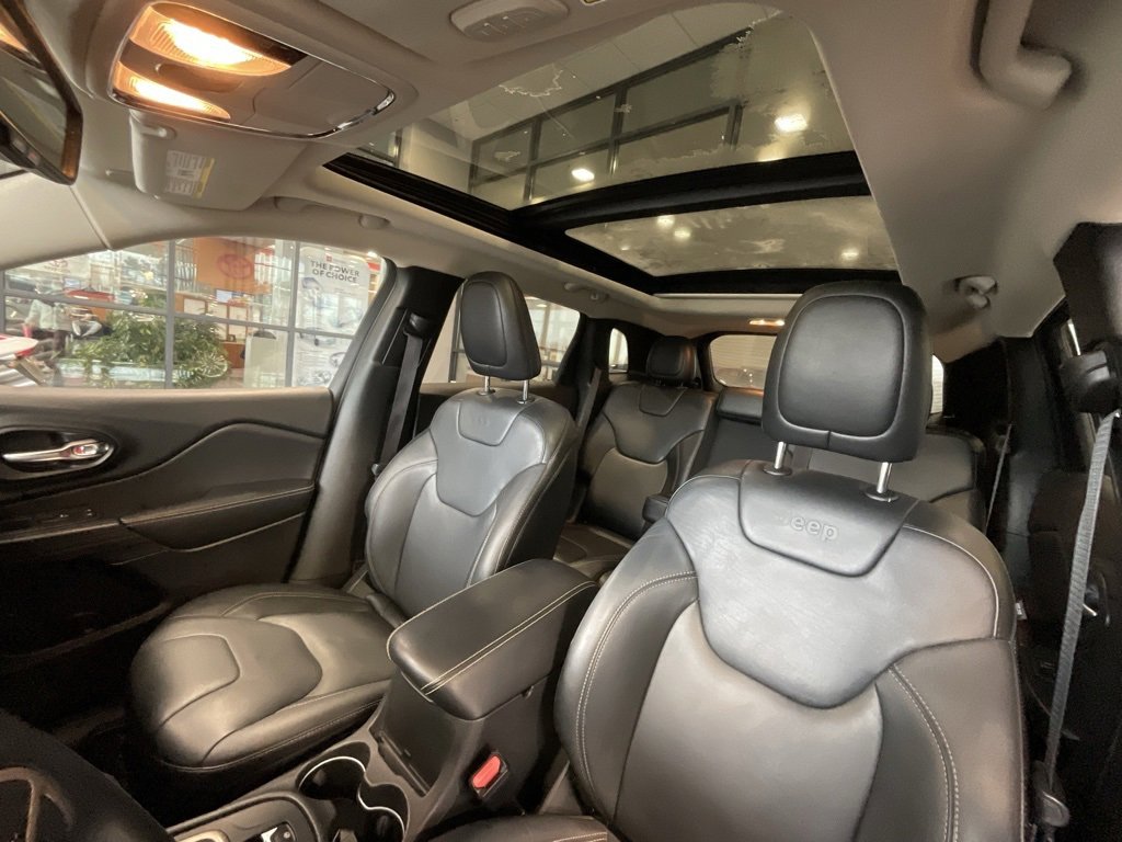 Used 2015 Jeep Cherokee Limited w/ Trailer Tow Group image 10