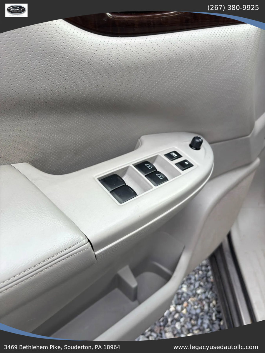 Used 2017 Nissan Quest SV image 20