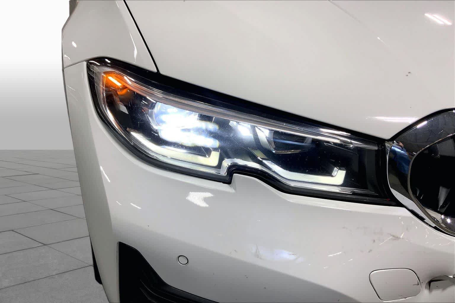 Used 2020 BMW 330i xDrive Sedan w/ Convenience Package AWD/4WD image 28