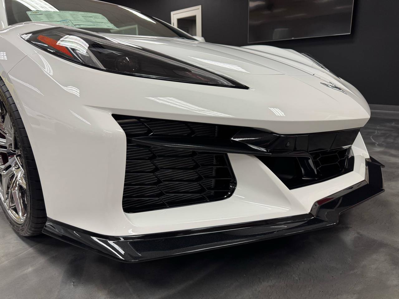 Used 2023 Chevrolet Corvette Z06 w/ Engine Appearance Package RWD image 27
