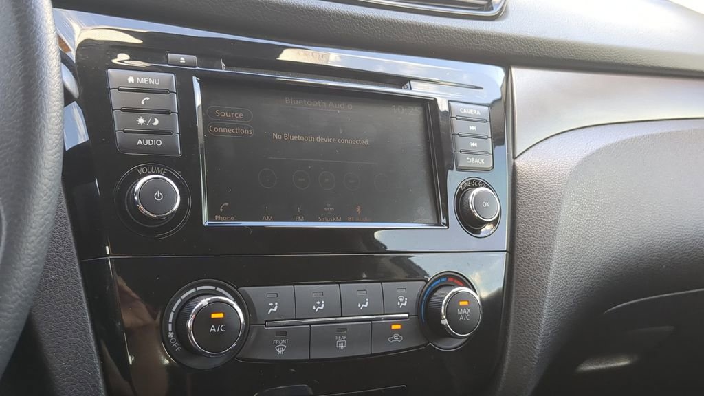 Certified 2020 Nissan Rogue Sport S image 19