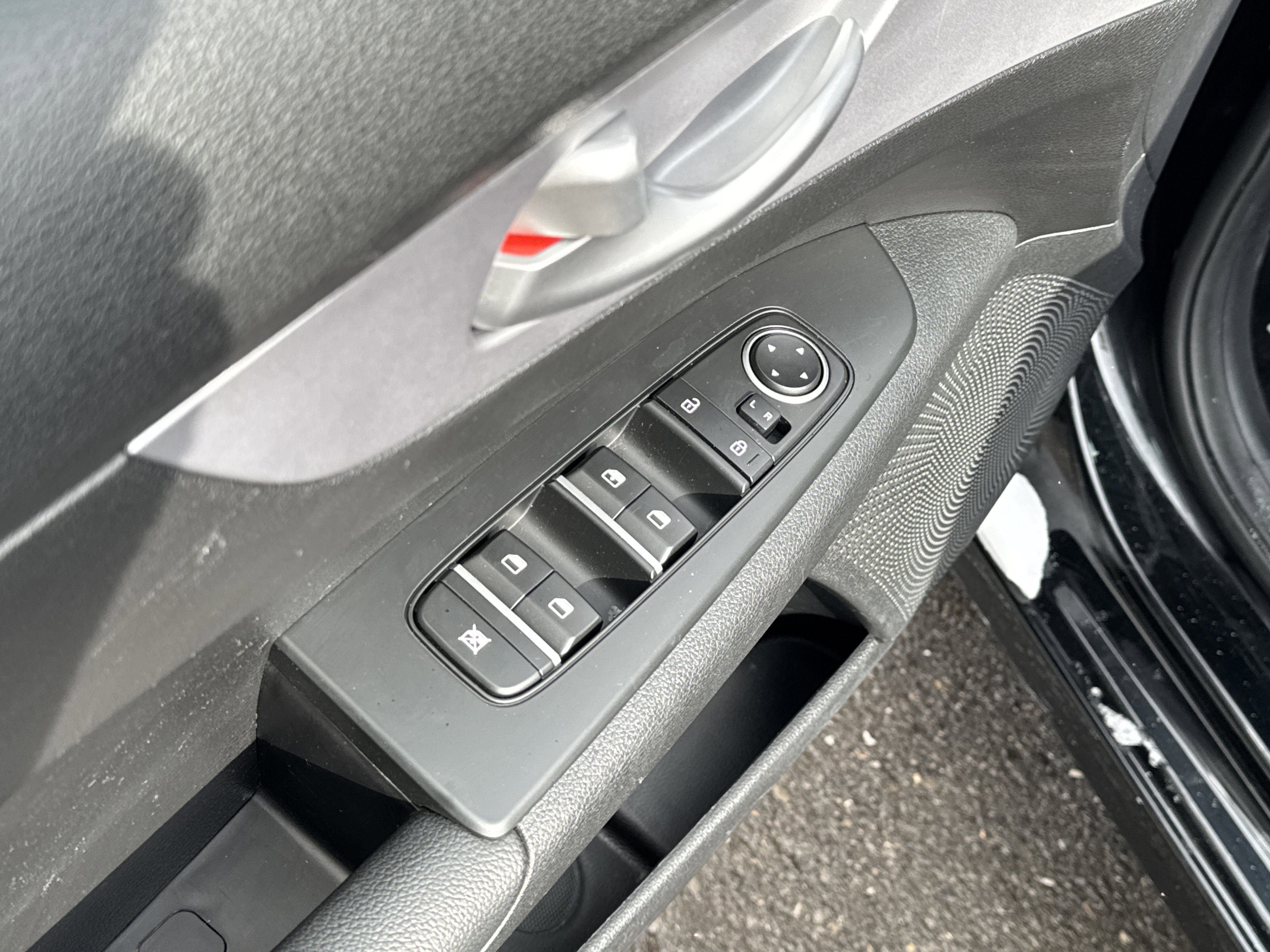 Used 2024 Kia Forte LXS image 15