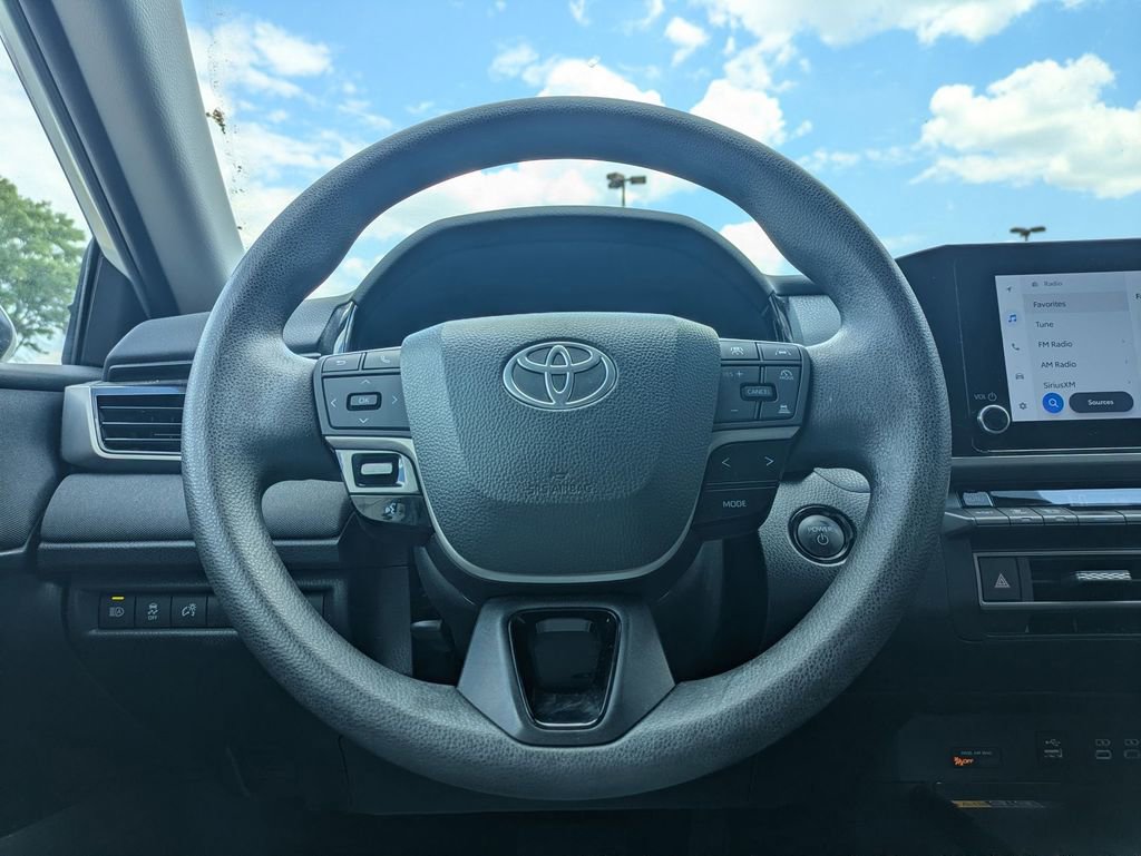 Used 2025 Toyota Camry LE FWD image 22