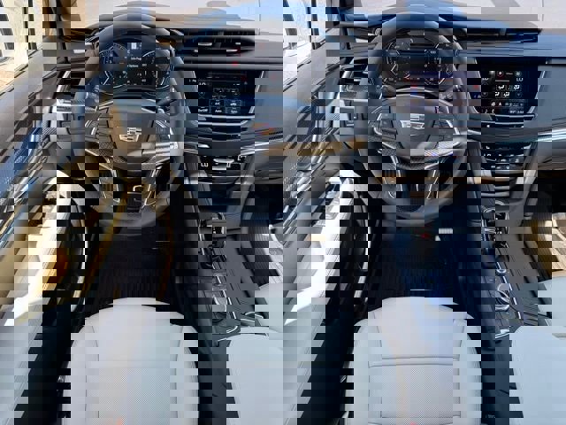 New 2025 Cadillac XT5 Sportv w/ LPO, Floor Liner Package image 15