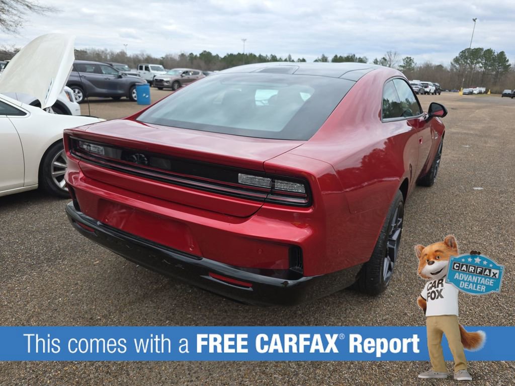 Used 2024 Dodge Charger R/T w/ Plus Group image 2