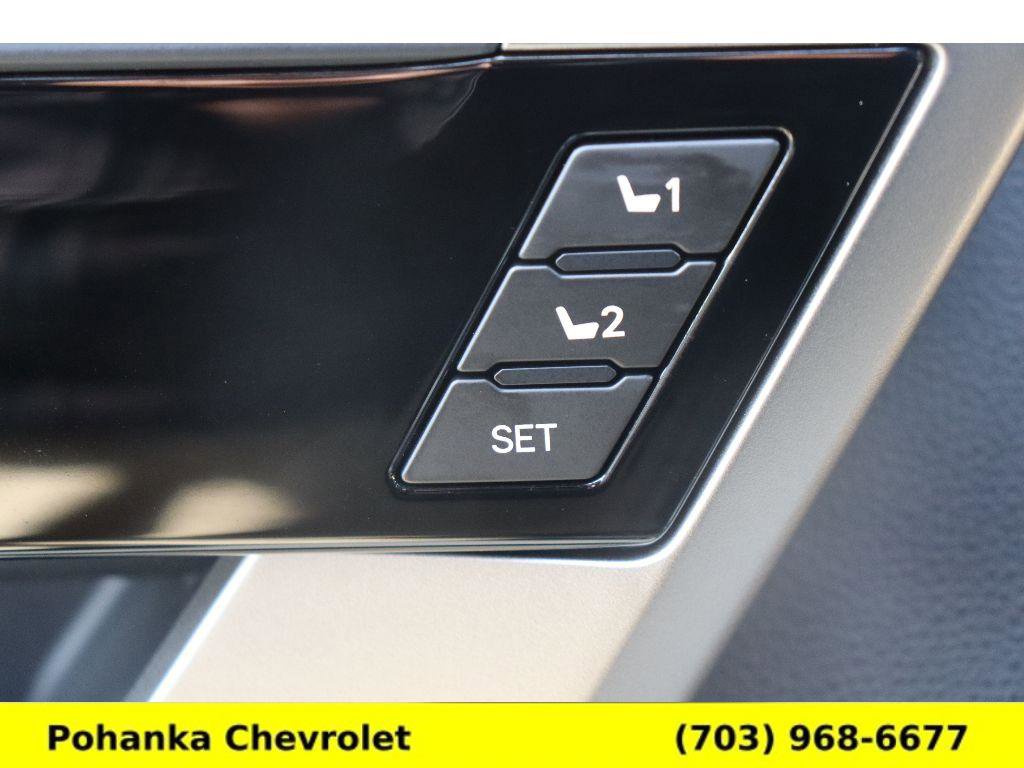 Used 2025 Toyota Sequoia Limited w/ Tow Technology Package AWD/4WD image 25