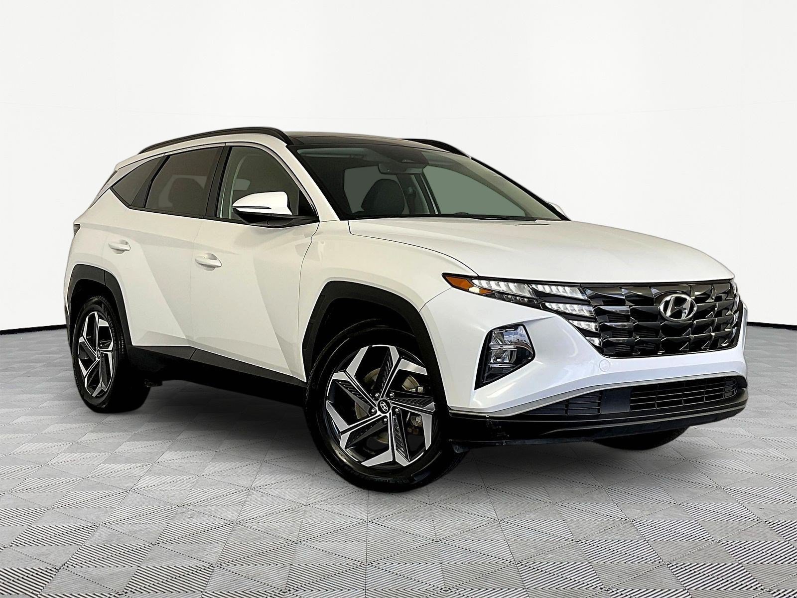 Certified 2024 Hyundai Tucson SEL AWD/4WD image 3