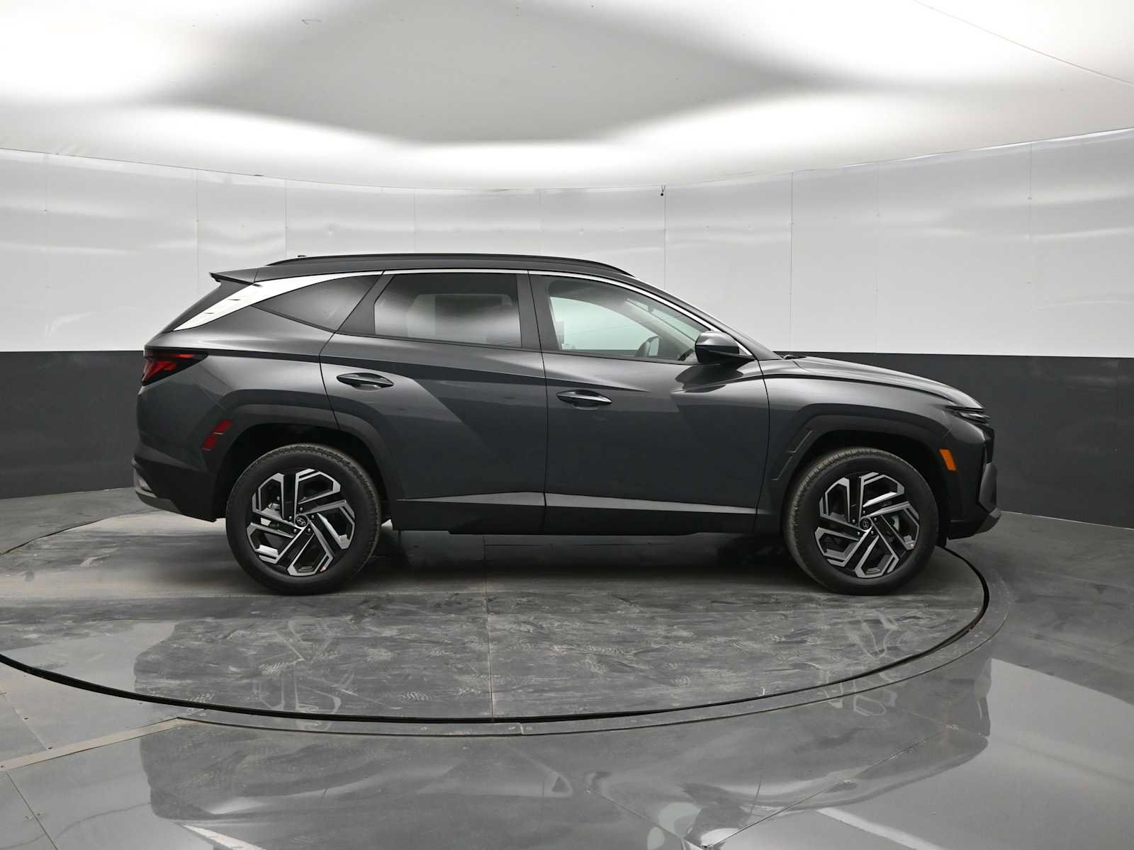 New 2026 Hyundai Tucson SEL Plus AWD/4WD image 9