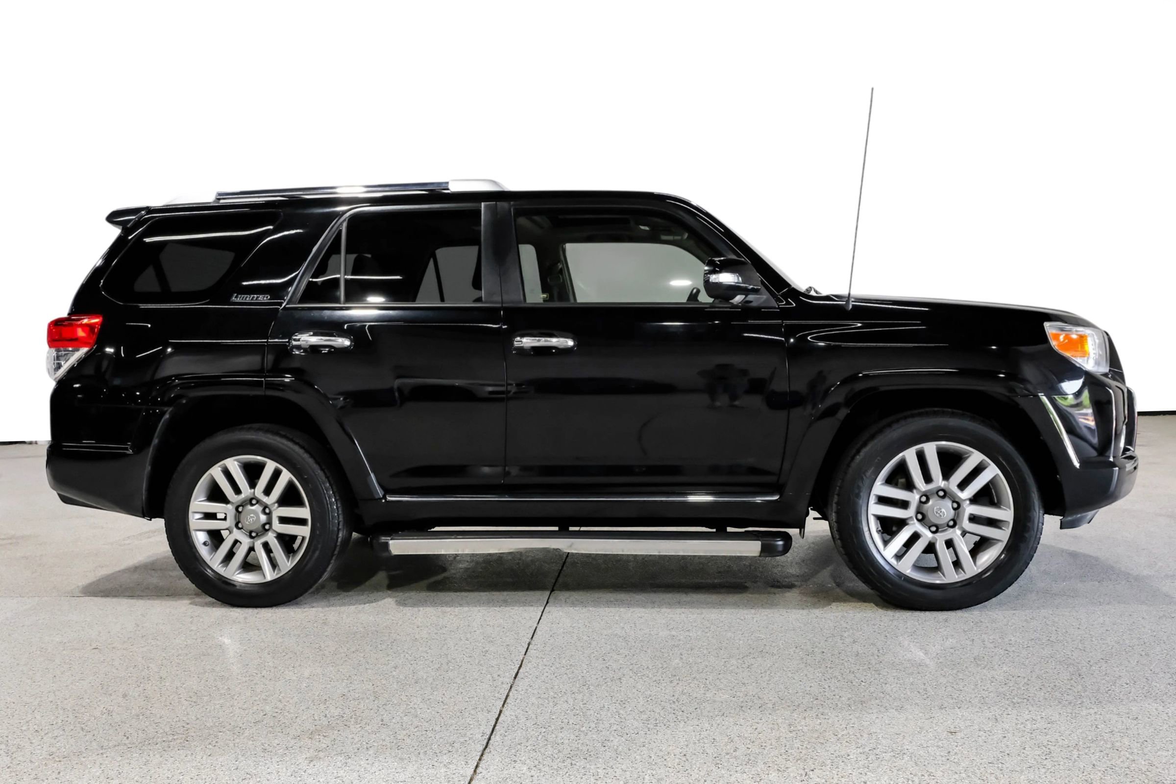 Used 2012 Toyota 4Runner Limited image 5