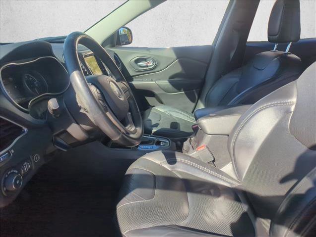 Used 2019 Jeep Cherokee Limited image 13