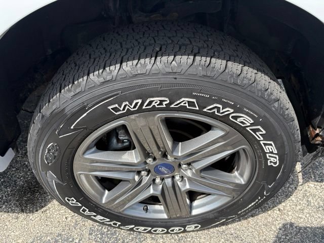 Used 2020 Ford F150 XLT w/ Equipment Group 302A Luxury AWD/4WD image 20