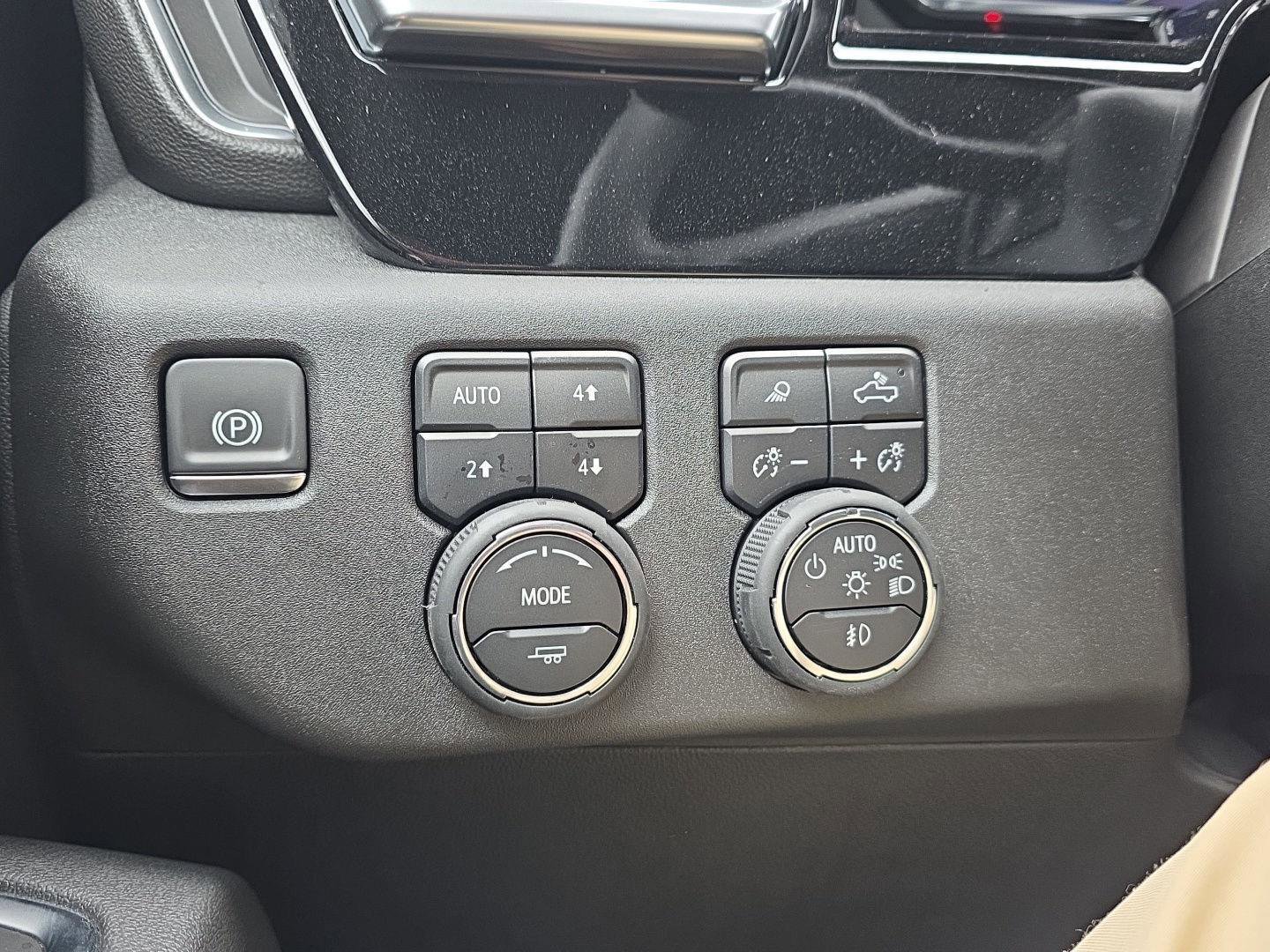 New 2025 Chevrolet Silverado 2500 LTZ w/ LTZ Convenience Package image 18