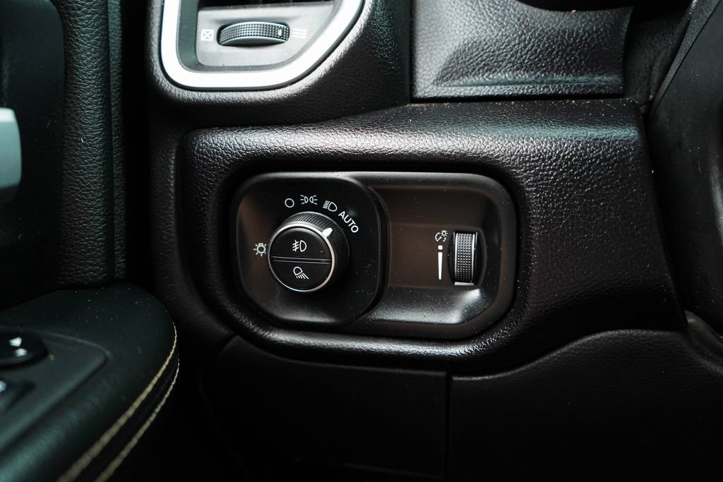 Used 2021 RAM 3500 Big Horn w/ Level B Equipment Group AWD/4WD image 32