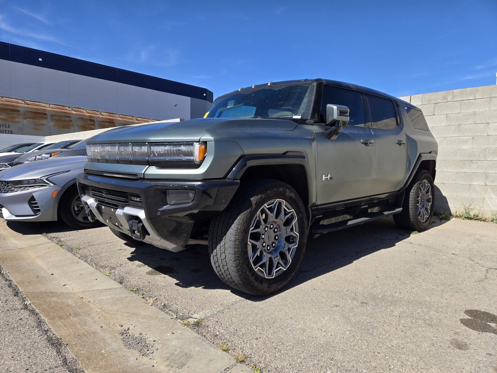 Used 2024 GMC Hummer EV 3X image 2