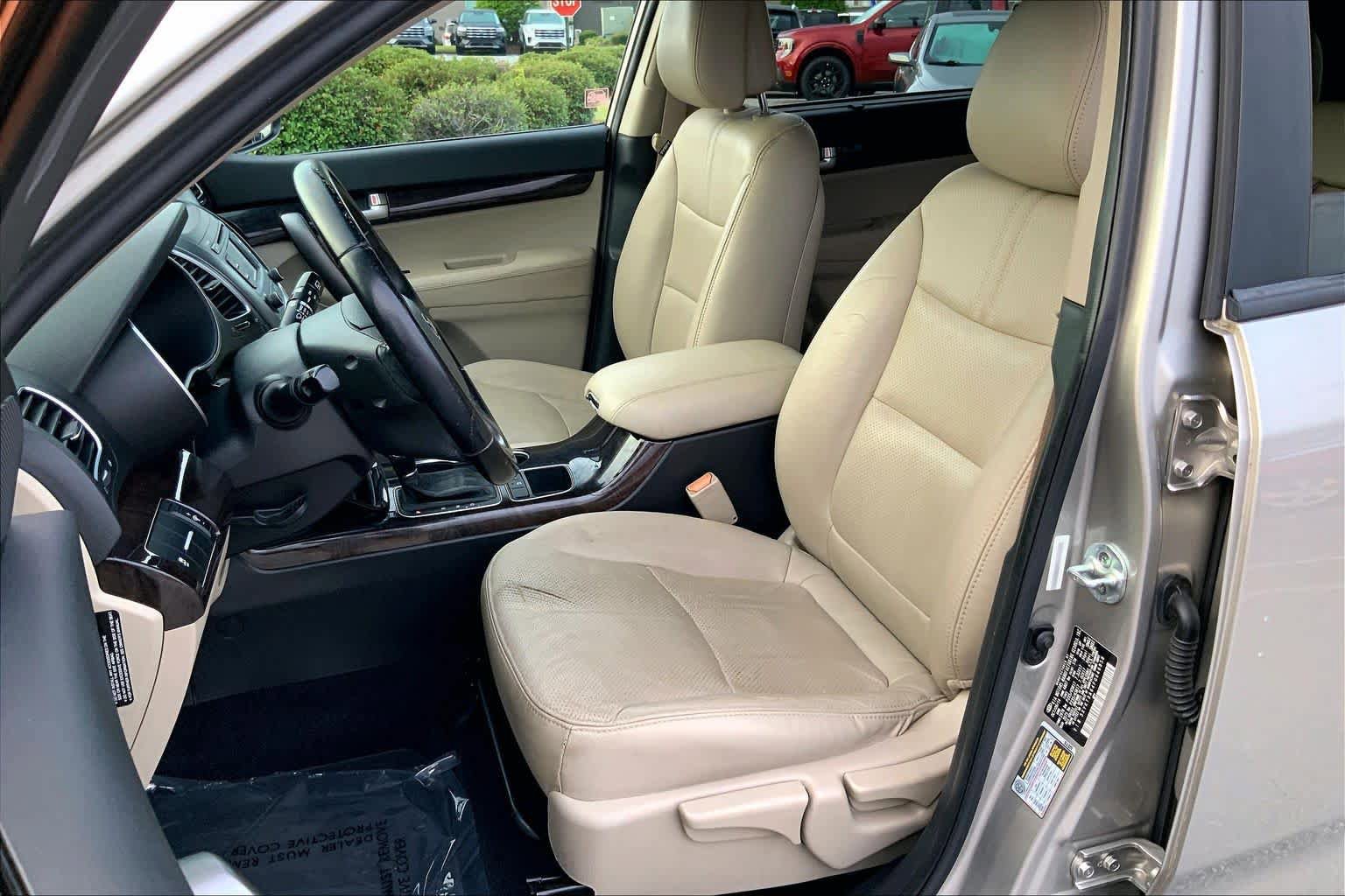 Used 2015 Kia Sorento LX FWD image 8