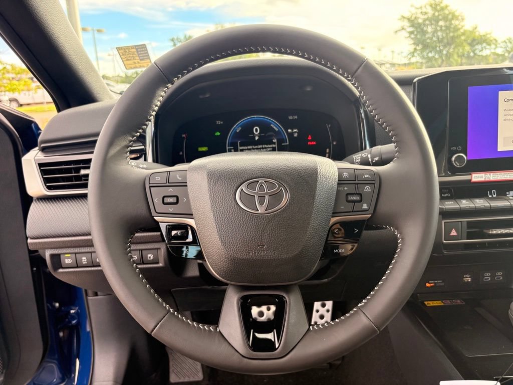 Used 2026 Toyota Camry SE FWD image 21