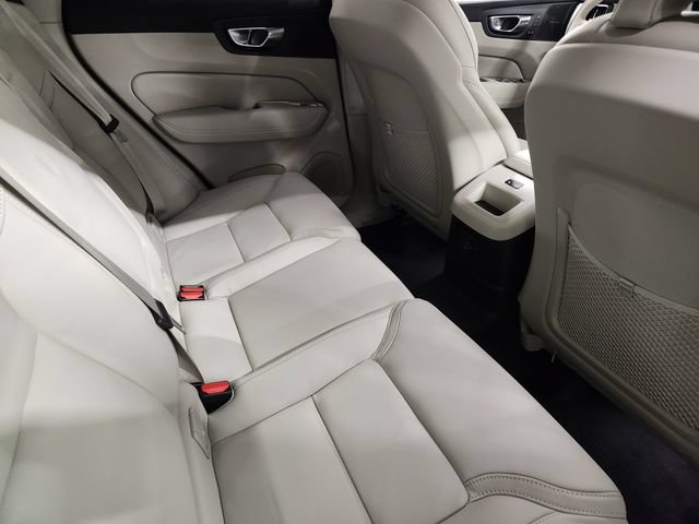 New 2026 Volvo XC60 T8 Ultra w/ Protection Package Premier AWD/4WD image 32