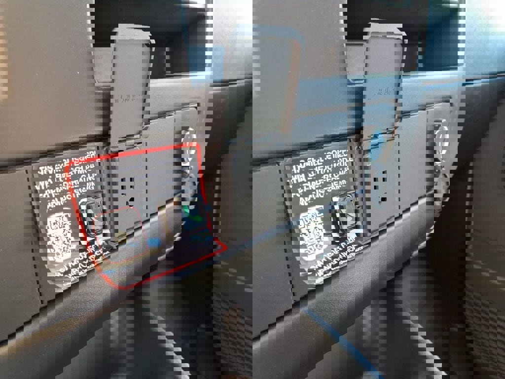 New 2026 Chevrolet Express 2500 w/ Driver Convenience Package RWD image 23