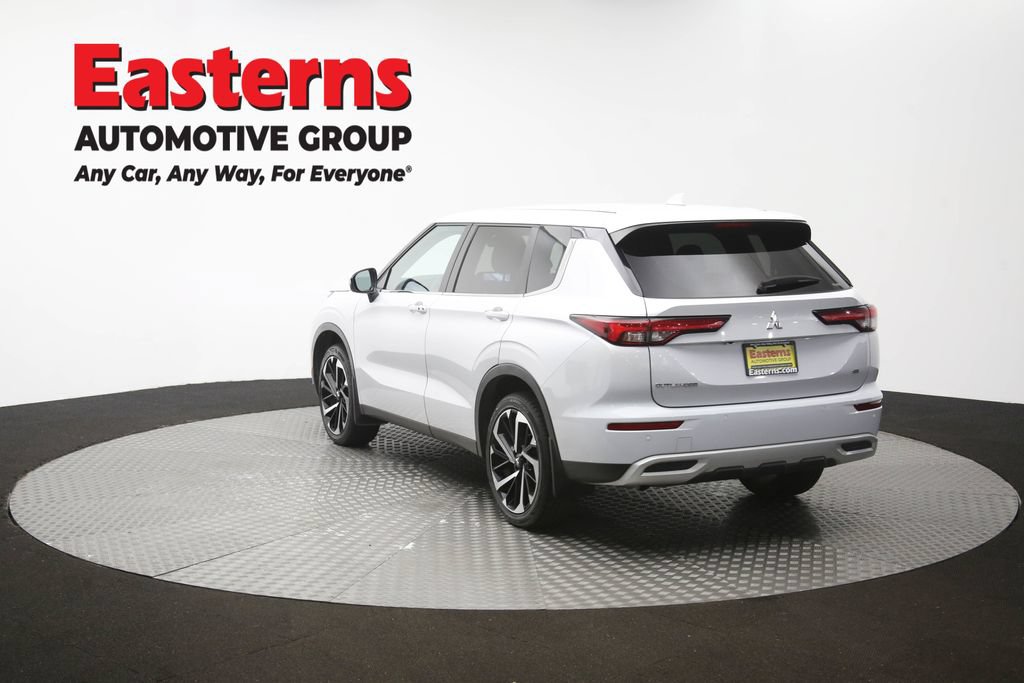 Used 2024 Mitsubishi Outlander SE AWD/4WD image 64