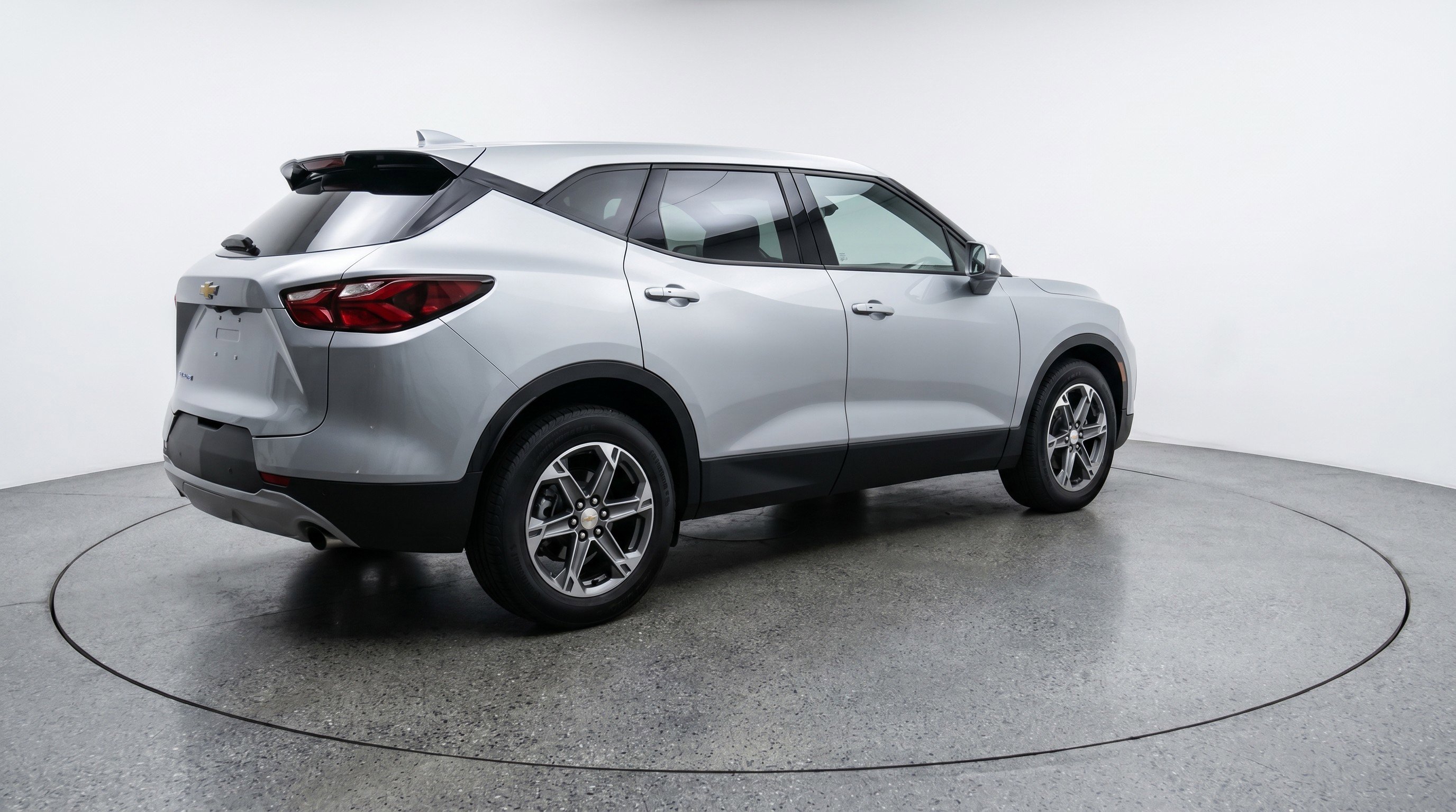 Used 2025 Chevrolet Blazer LT FWD image 9