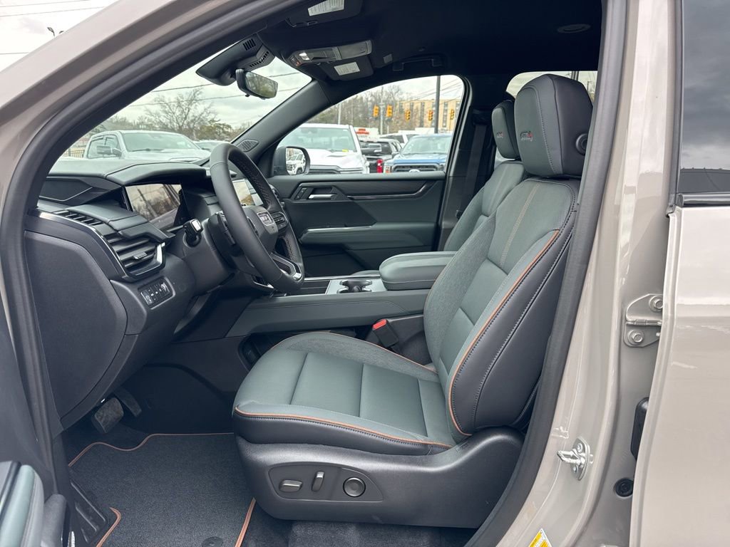 New 2026 GMC Acadia AT4 w/ Luxury Package AWD/4WD image 18