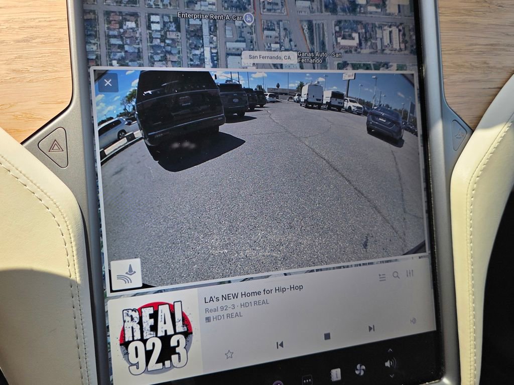 Used 2018 Tesla Model X 75D AWD/4WD image 25
