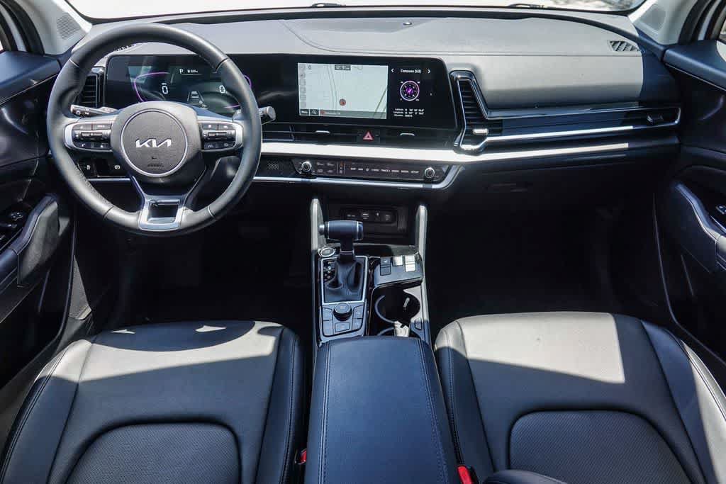 Certified 2025 Kia Sportage EX FWD image 11