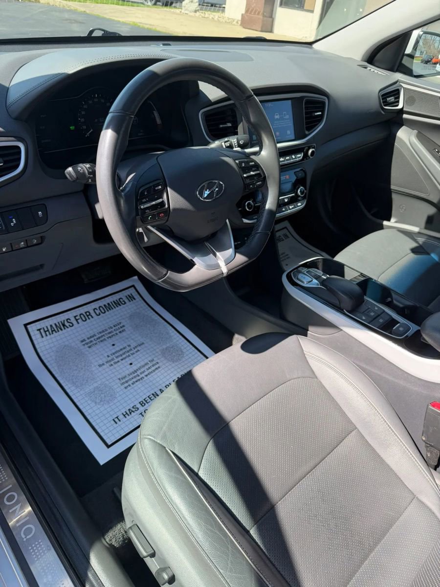 Used 2017 Hyundai Ioniq Limited image 9