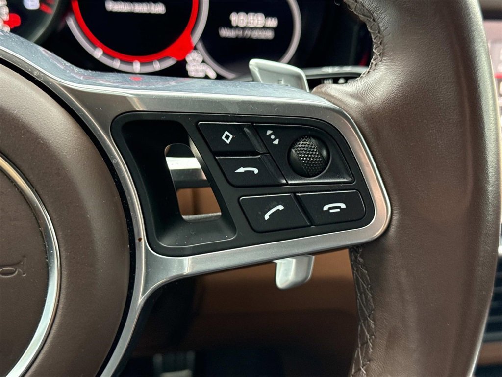 Used 2021 Porsche Cayenne S image 25