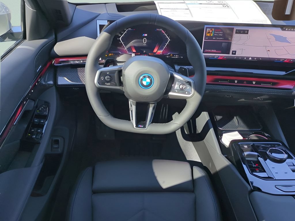 New 2026 BMW 550e xDrive w/ Premium Package AWD/4WD image 15