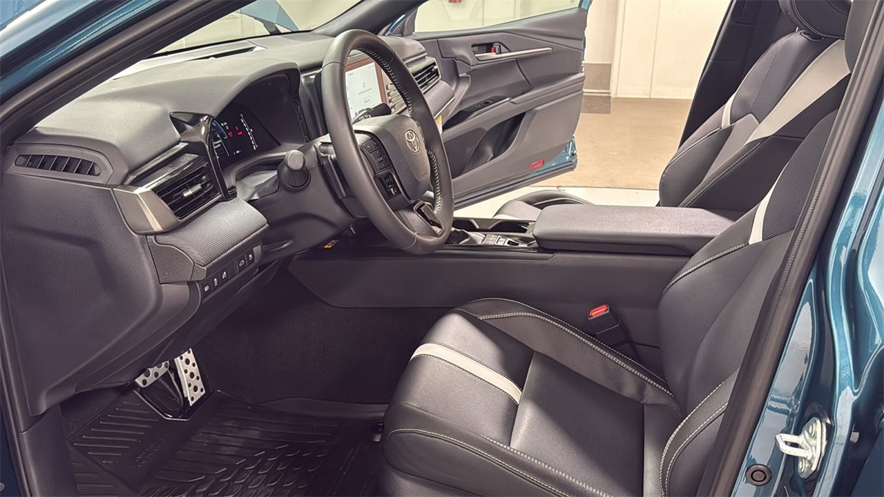 Certified 2025 Toyota Camry SE image 12